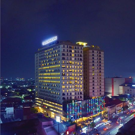 หลุยส์ เคียน เปมูดา เซอมารัง Hotel ภายนอก รูปภาพ