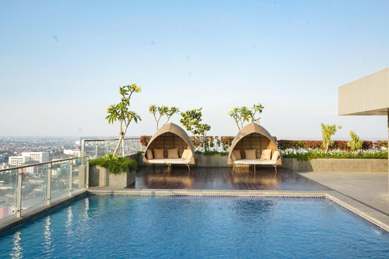 หลุยส์ เคียน เปมูดา เซอมารัง Hotel ภายนอก รูปภาพ