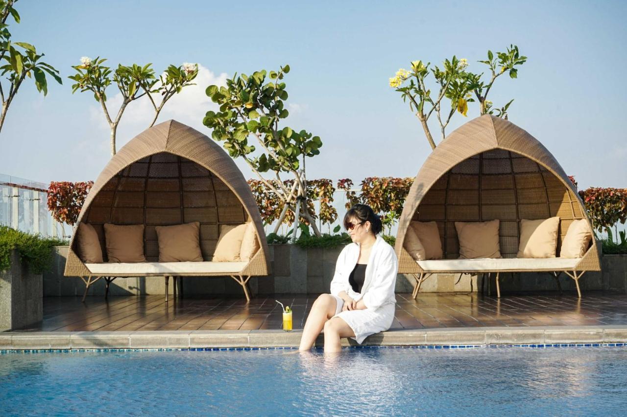 หลุยส์ เคียน เปมูดา เซอมารัง Hotel ภายนอก รูปภาพ
