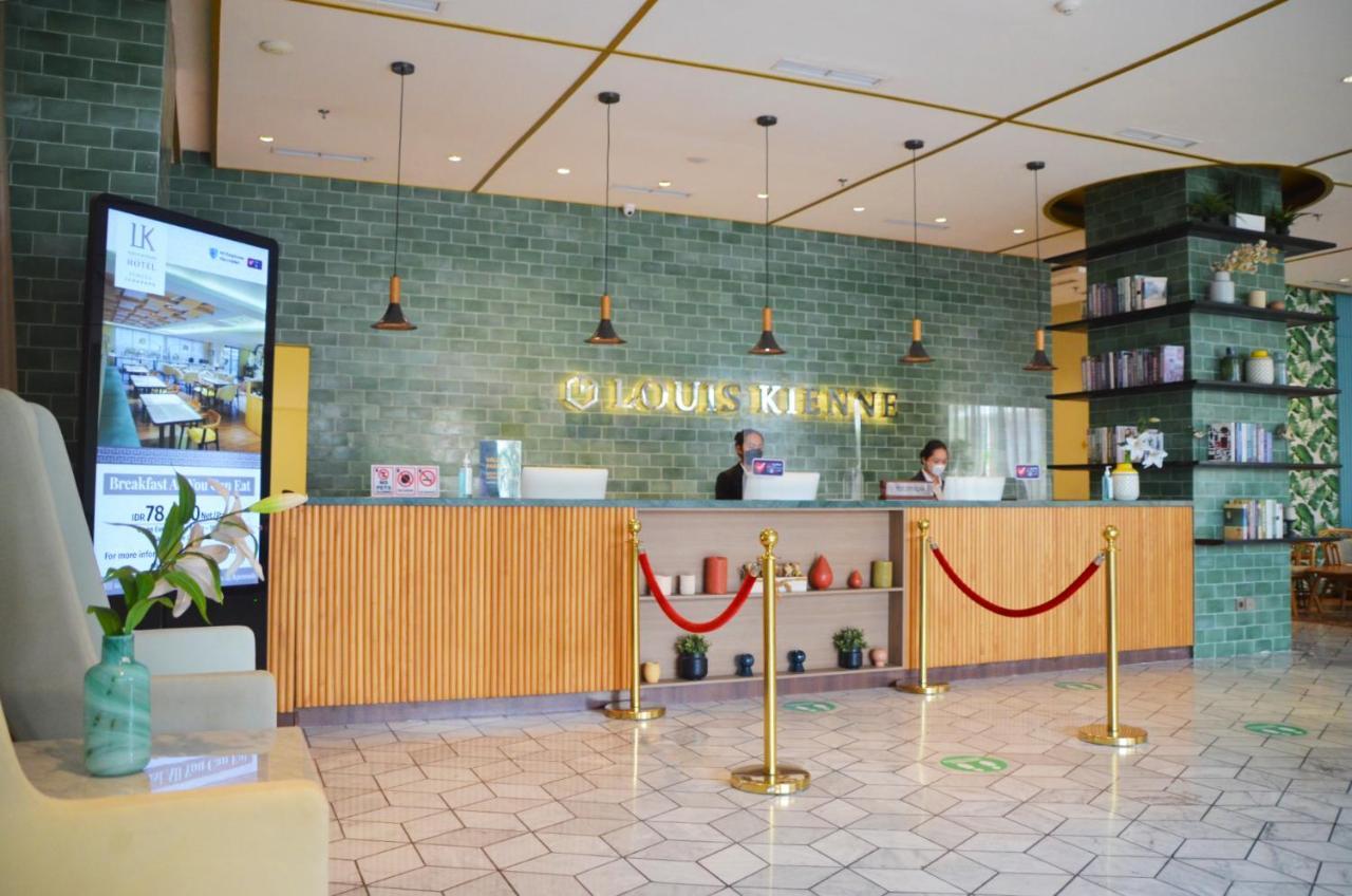 หลุยส์ เคียน เปมูดา เซอมารัง Hotel ภายนอก รูปภาพ