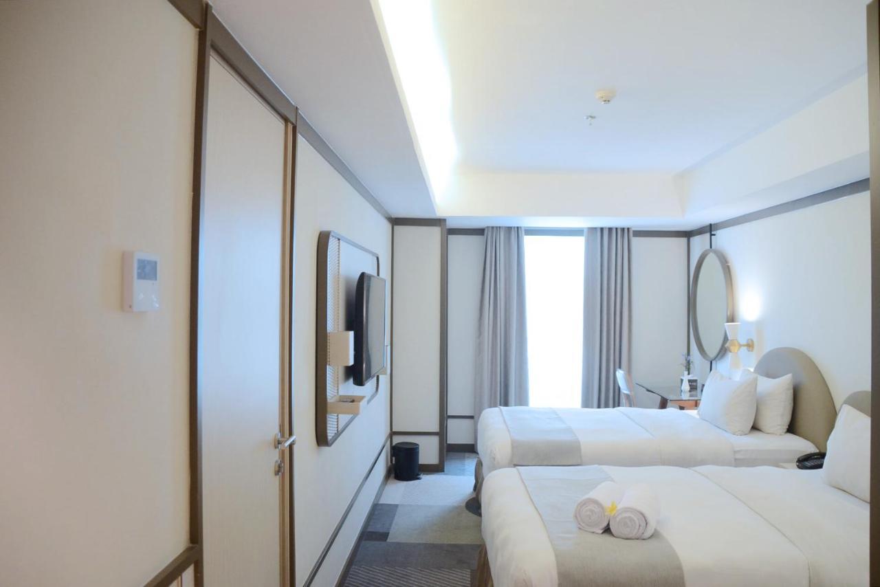 หลุยส์ เคียน เปมูดา เซอมารัง Hotel ภายนอก รูปภาพ