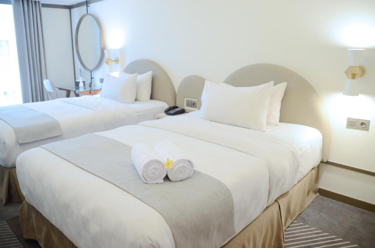หลุยส์ เคียน เปมูดา เซอมารัง Hotel ภายนอก รูปภาพ