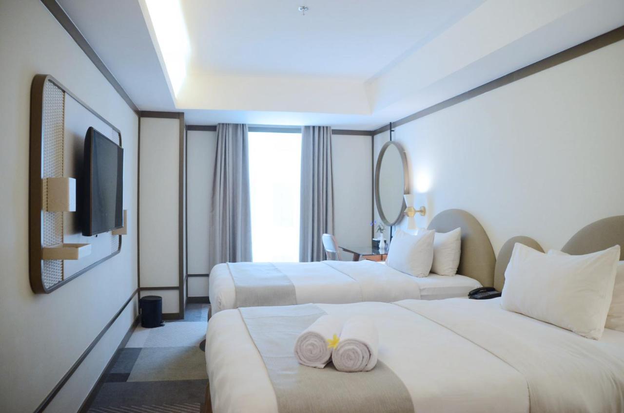 หลุยส์ เคียน เปมูดา เซอมารัง Hotel ภายนอก รูปภาพ
